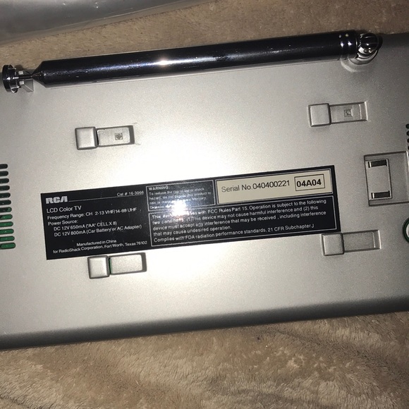 RCA lcd color TV bundle with bag 💼 - Picture 5 of 6